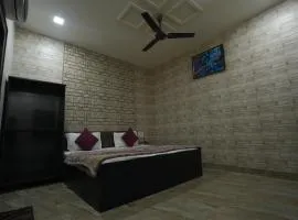 Shri Radhey Krishna Paying Guest House