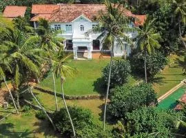 Villa de Zoysa Yoga, Wellness & Waves