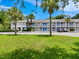 Homestay Inn and suites, hotel en Macclenny