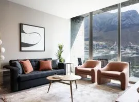 Pool Gym & Open City Mountain Views