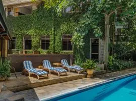 Kates Hotel & Residence
