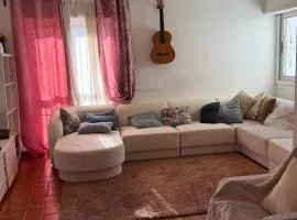 Um quarto em apartamento partilhado 5 minutos do metro