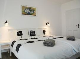 Kipi Casa family apartment 2 plus 2, hotel en Lazany