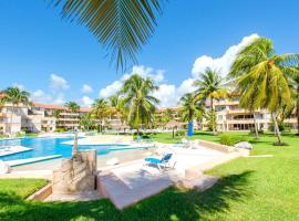 Rosa Del Desierto | 3BR | Condo | Puerto Aventuras, hotel din Puerto Aventuras