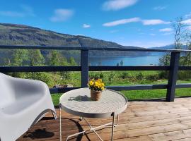 Nordfjordcabins BLUE, hotel em Utvik