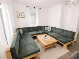 Spreewald Błota Jéwa Ferienwohnung mit Terrasse und Parkplatz