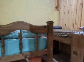 La Gruta, hotel a Calingasta