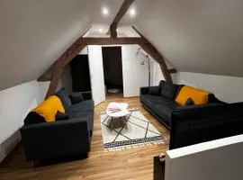 Cozy loft between zoo and castles