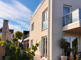 Ferienhaus Lounis: Bützow şehrinde bir otel