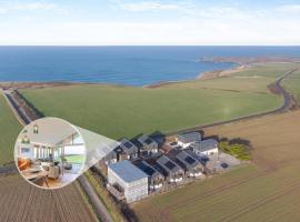 3 Bed in St. Eval oc-k30666, khách sạn ở Saint Eval