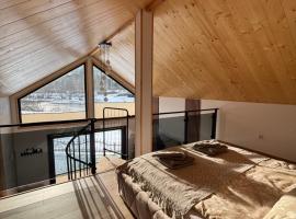 Stodoła Nad Dunajcem، فندق في سروموس وايزين