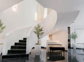 Rodaville, Hotel in Lagos