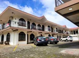 Arenal Mountain Apartments
