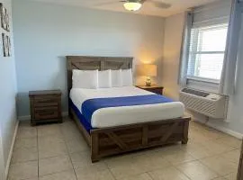 Beachgate Condo Suites and Hotel 537a condo