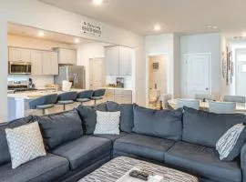 5 Mi to Bethany Beach! Townhome w/ Screened Porch