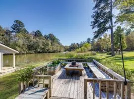 Wilderness Retreat on Crooked Creek, Lake Sinclair