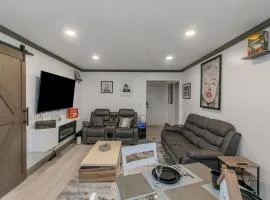 Modern 3BR Condo - Heart of ATL