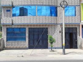 Hotel Nieves، فندق في Carhuaz