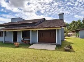 FamiliarIPiscinaICampoIPomarIChurrasqueiraIWi-Fi