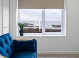 The Den at the Harbour, מלון בBoddam