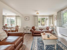 3 Bed in Godshill Wood 96126, hotel a Godshill