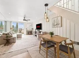 Beachfront Resort-sunset views deck & luxe king