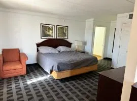 Studio Lodge of Montgomery