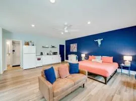 Ranchette Apartment- beach access small lake view