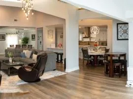 DFW Spacious Cozy Modern Villa