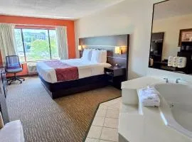 Grand Plaza Hotel & Conference Center