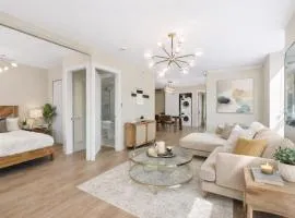 Downtown 2BR Condo Close to Rogers Arena and BC Place