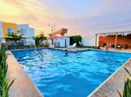 Casa vacacional en Salinas - Santa Elena