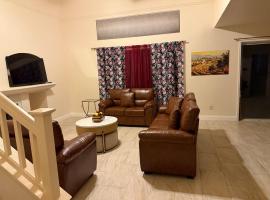 Vineyard inspired house in stockton, Hotel in Stockton