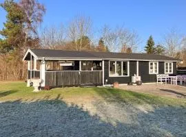 3 Bedroom Nice Home In Melby