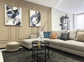 Exclusive Luxor Home Resort Apartment, hotel in La Cañada