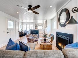 3Br Luxury Condo W Rooftop Deck, Fire Pit, Steps To Sand By Beachview Rentals, hotel a Newport Beach