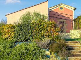 Lovely Home In Mane With House A Panoramic View, hotel v destinaci Mane