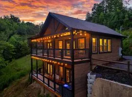 Beautiful Smoky Mountain Views with Hot Tub Game Room