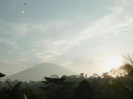 De Silaa House & Pool