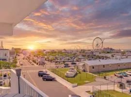 Couple's Corner - 2 Blocks to the Boardwalk - Panoramic Views of Assateague Island, Bay and Ocean - Assateague House 411