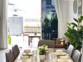 Merdeka One Homestay 8pax 4Rooms