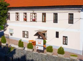 Apartma na Starem Placu, hôtel à Idrija près de : City Museum Idrija