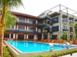 The Luna Tam Coc Hostel - Bar & Pool,Trekking Cuc Phuong