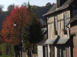 Les Hirondelles, hotel v destinaci Lyons-la-Foret