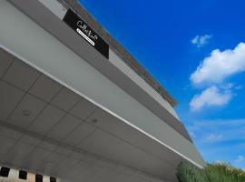 Collection O Sector 18 Metro station, хотел в Kālkāji Devi