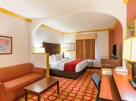 Quality Suites Lubbock Southwest, хотел в Лъбък