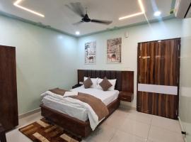 Illam by The Ghat, hotel sa Kashi