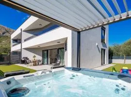 Euphoria Animar & Tiema