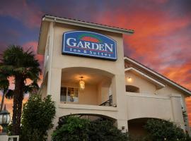 Garden Inn and Suites Fresno, hotell i Fresno