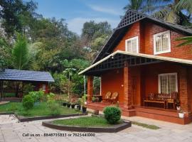 Gangadharam Tiny House 2BHK AC: Tellicherry şehrinde bir dağ evi